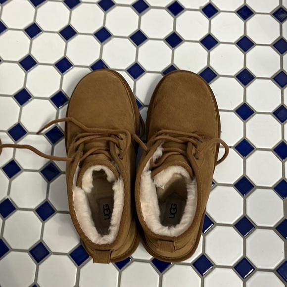 New UGG × Charcoal Neumel Chukka Suede in Chestnut Men's Sz 9 - Picture 14 of 15